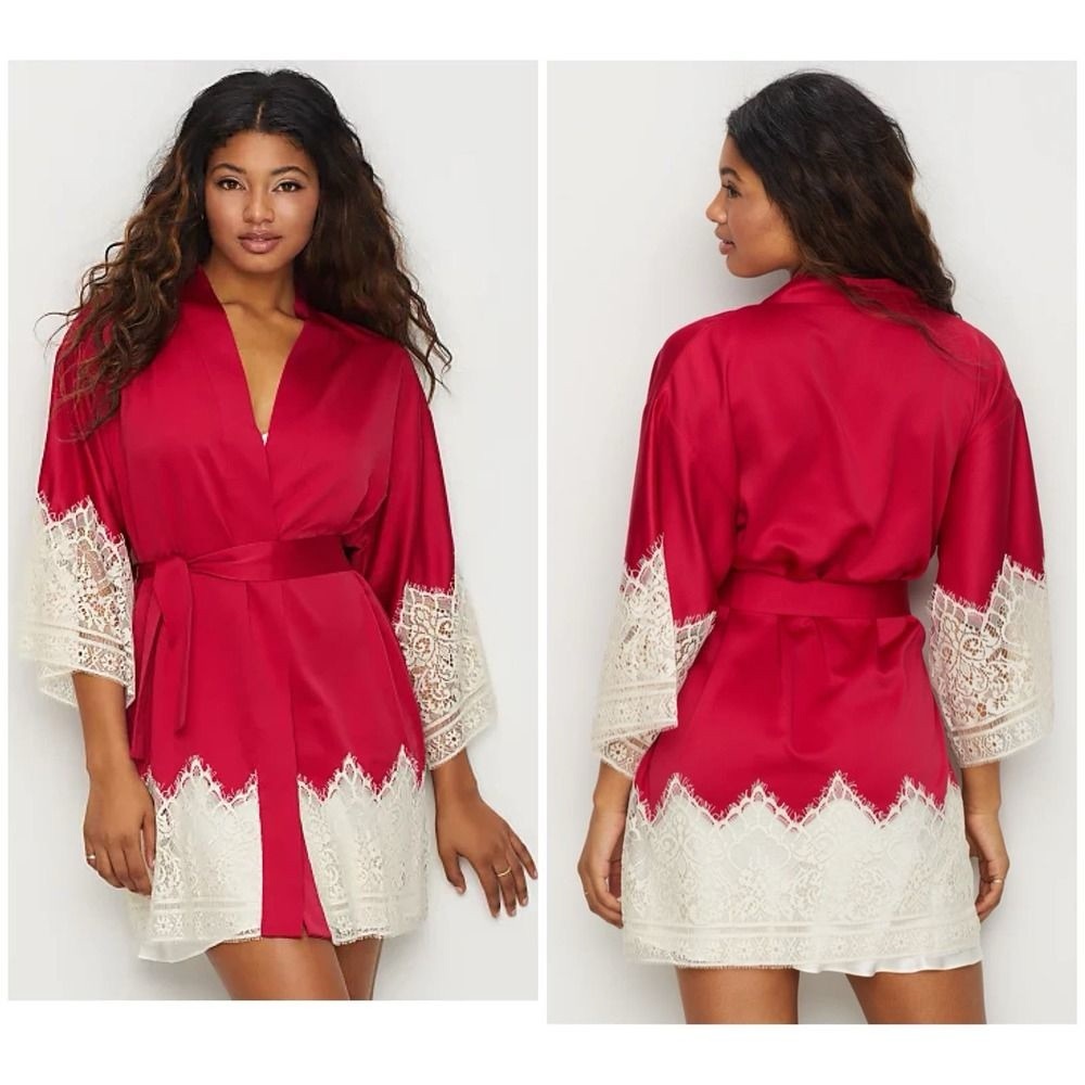 NWT! Flora Nikrooz Red Satin Genevive Kimono Robe with Lace. Highly Rated. Sz M.